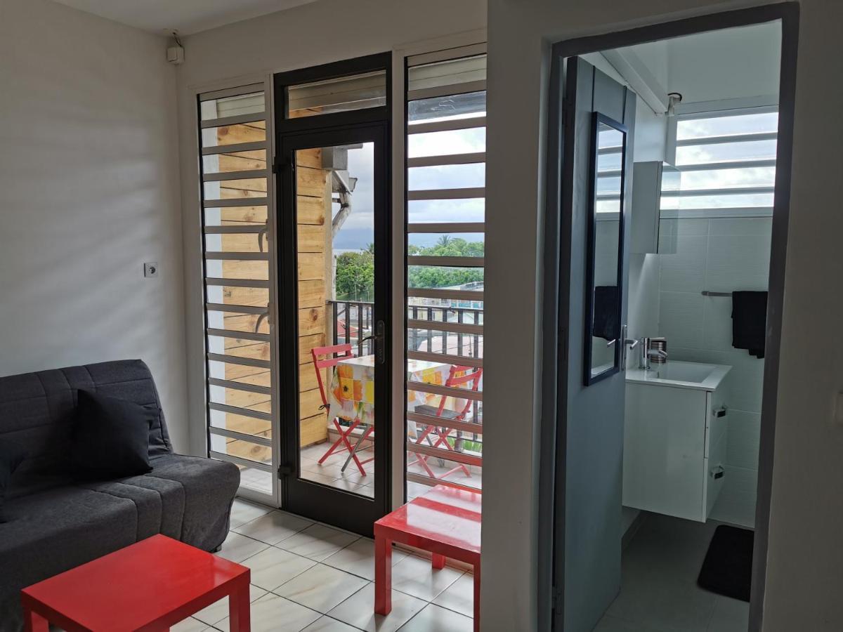 Appartement Vue Mer Et Montagne A 100M De La Plage Le Gosier  Exterior foto